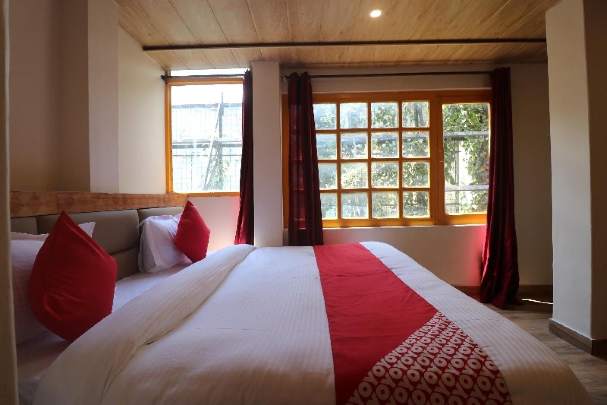 Hotel O Beas Regency Manāli Kültér fotó