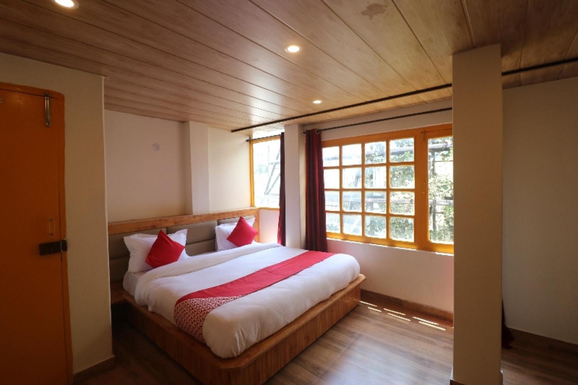 Hotel O Beas Regency Manāli Kültér fotó