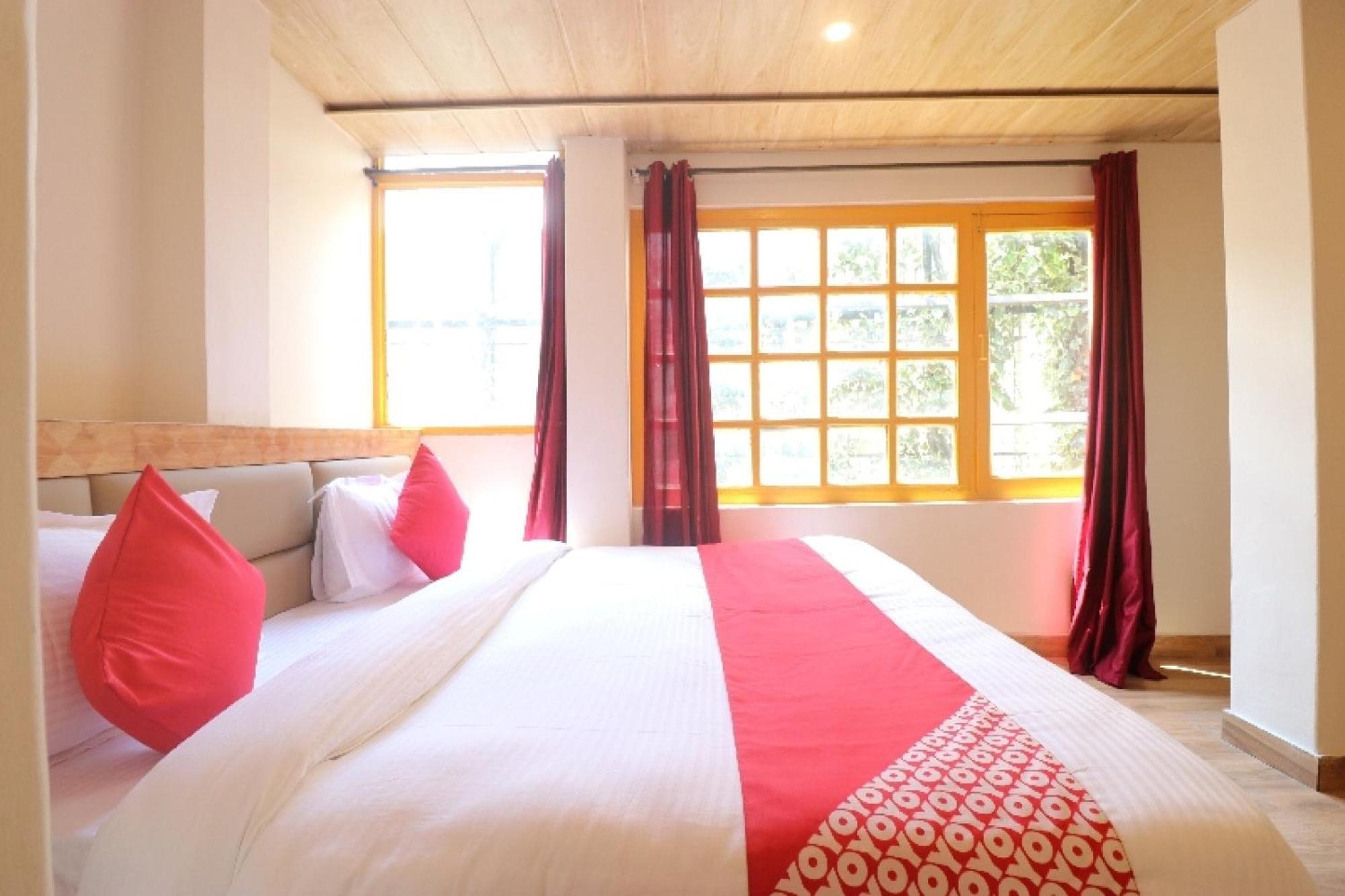 Hotel O Beas Regency Manāli Kültér fotó