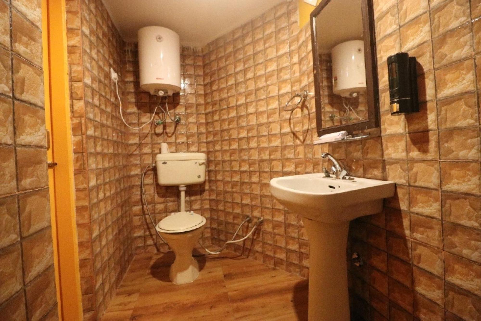Hotel O Beas Regency Manāli Kültér fotó